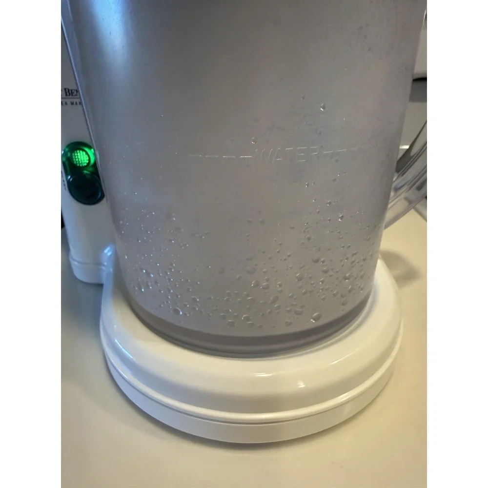 West Bend Iced Tea Maker White Electric Brewer with Pitcher Made in USA Works!!